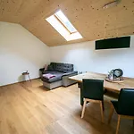 Hus56 *