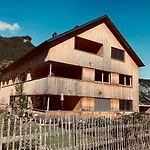 Hus56 *