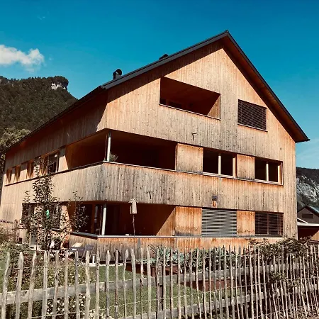 Hus56 *